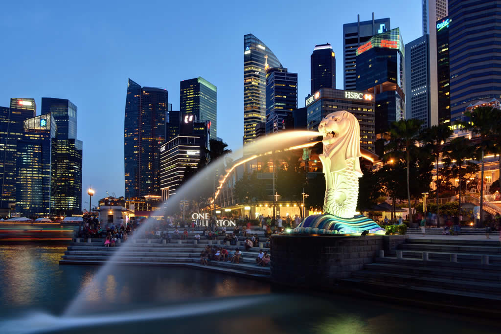 Singapore Travel Guide: Attractions, Shopping, Eating, and Budget Tips for an Unforgettable Trip