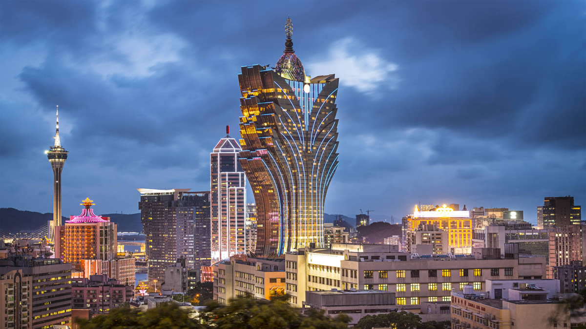 Exploring Macau: Origin, Tourist Attractions, Jobs, Cuisine, Living Accommodations, and Living Standards